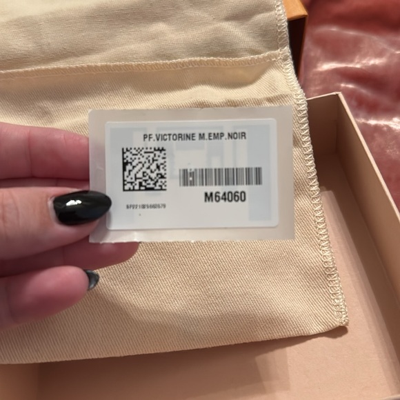 Authentic Louis Vuitton Victorine Monogram Wallet, Black - Picture 7 of 9